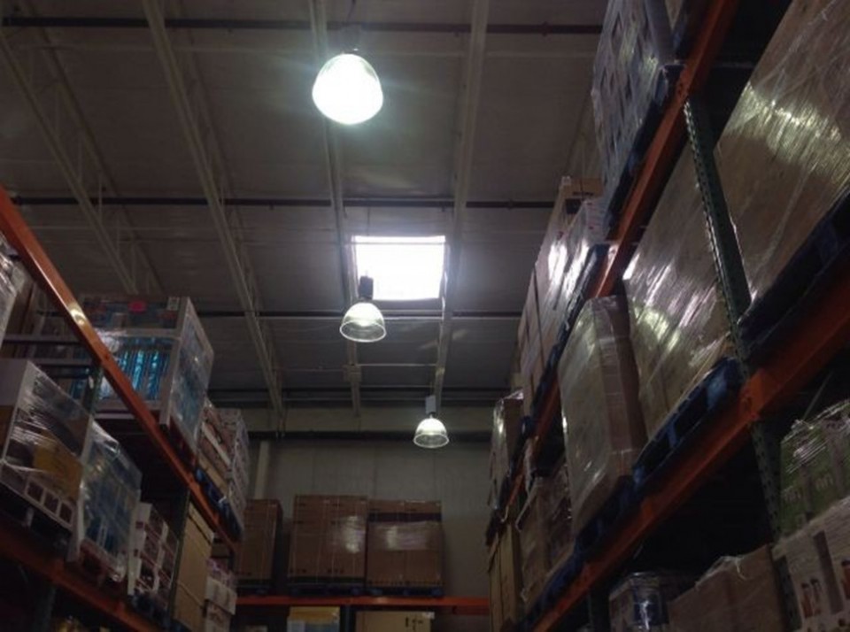 Do you have metal halide high bay light fixtures in your facility
